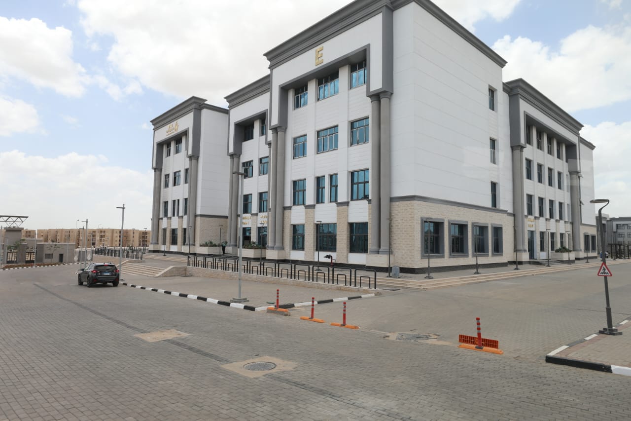 جامعة بنها الأهلية