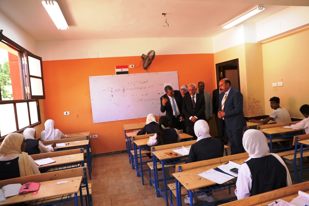 افتتاح مدارس أسوان