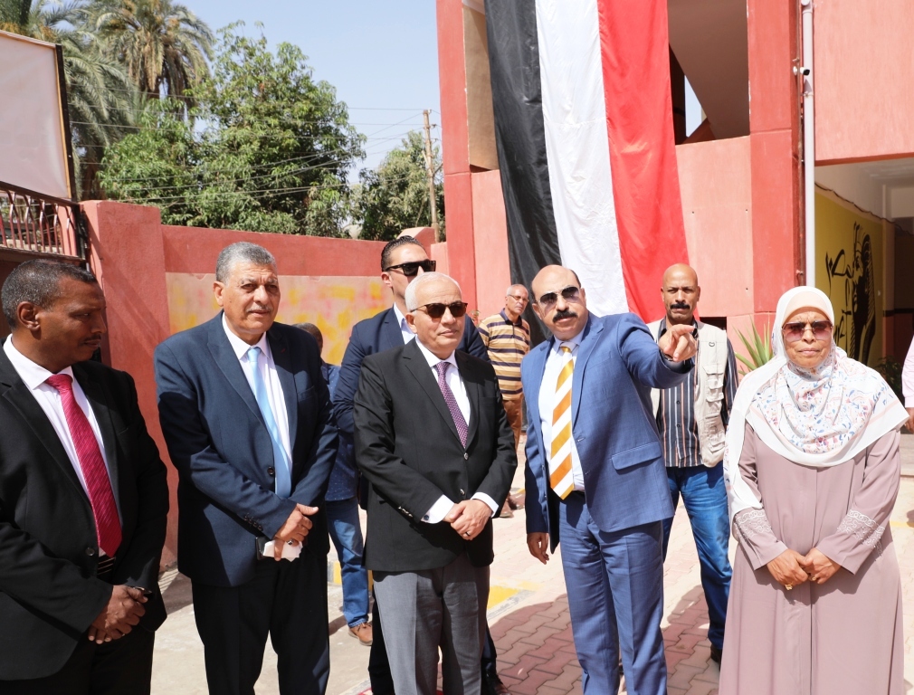 افتتاح مدارس أسوان