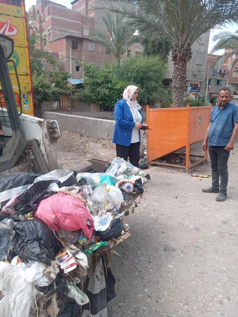 B2D33F4F-A055-4B23-9E19-6168400F1FD8