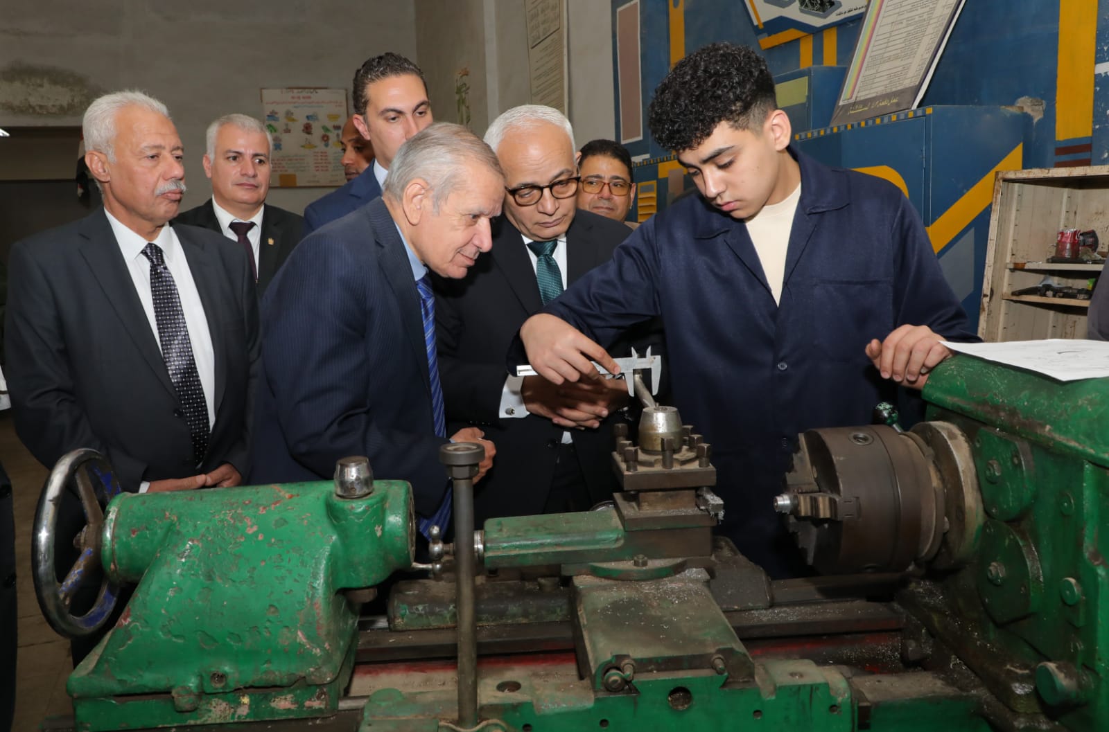 جولة وزير التربية والتعليم