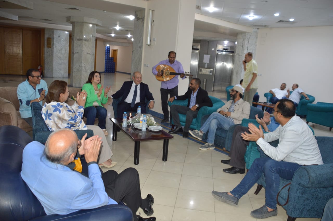 16da7d8b-d869-4538-b018-e614007e8b7e