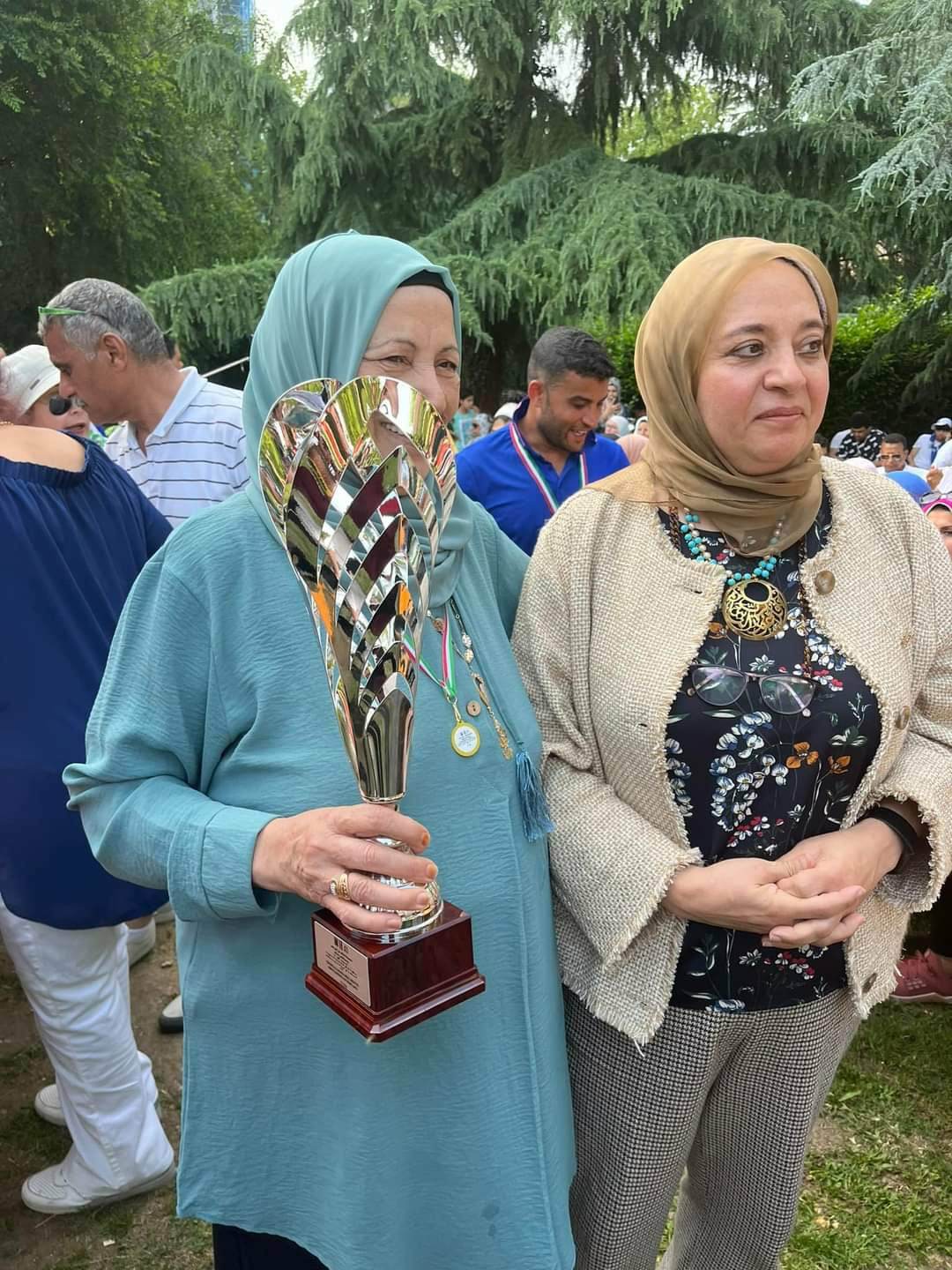 received_1495378141290643