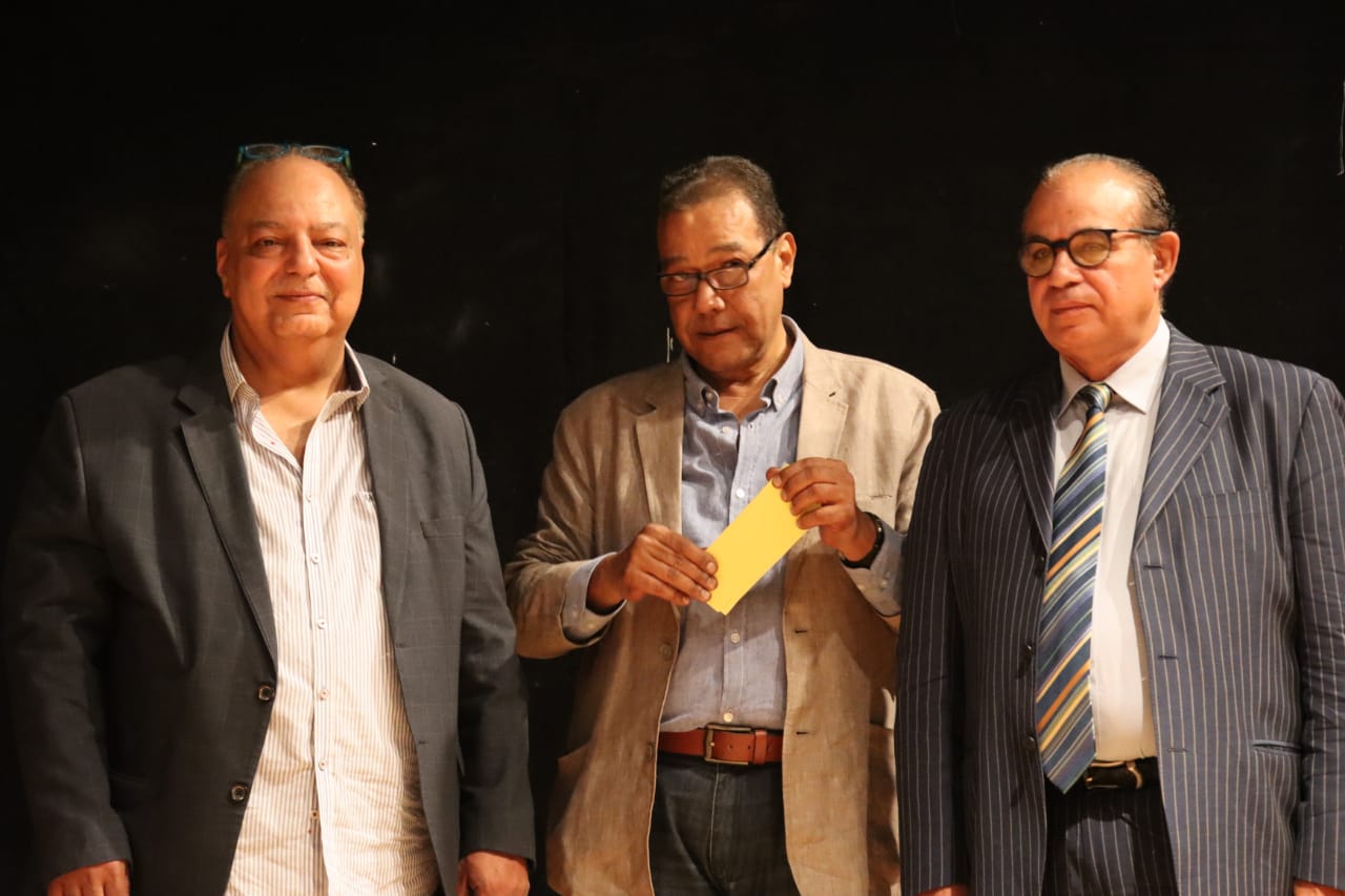 جوائز التمثيل المسرحي