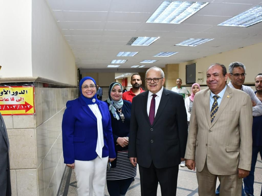 امتحانات جامعة القاهرة