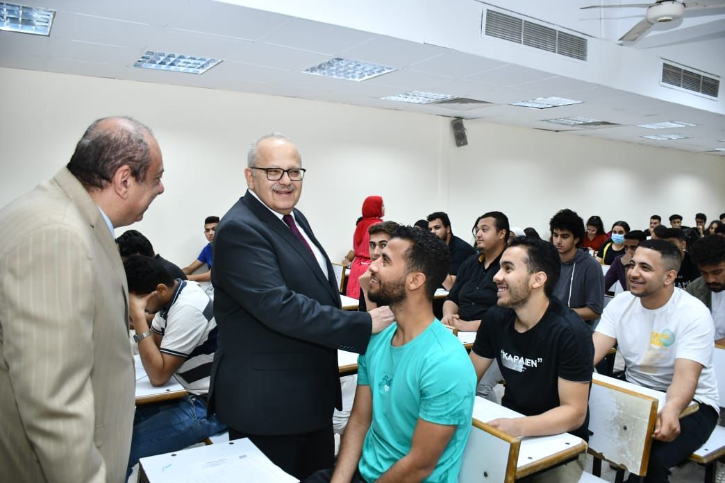 امتحانات جامعة القاهرة