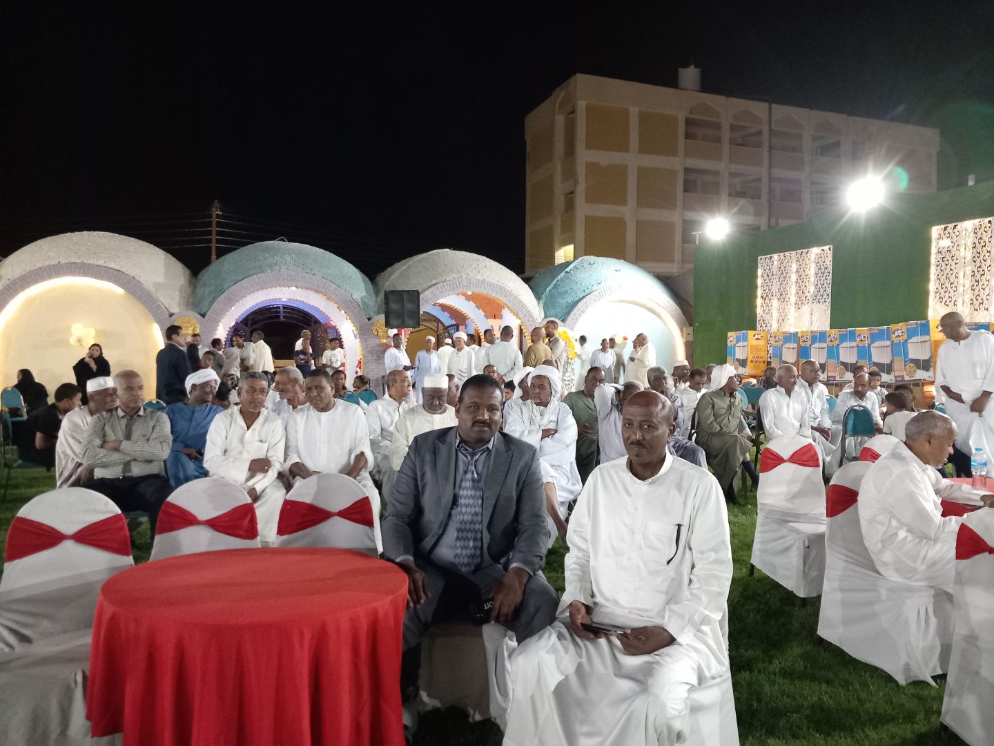 حففل توزيع ٣٠ جهاز لعروسه يتيمه باسوان 