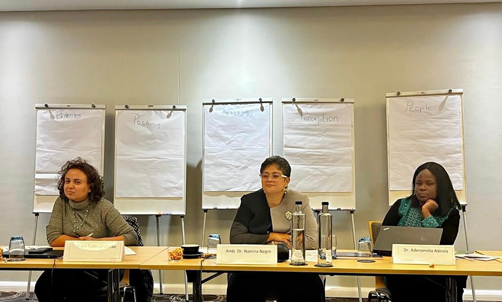 f844e911-7e75-4539-bf58-6138944a7f60