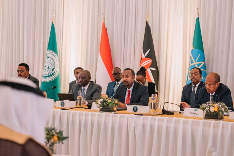 F0qazM3X0AAdbyN-768x512