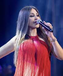 إليسا تكشف عن السبب الرئيسي وراء تأخير إصدار ألبومها الجديد | ET بالعربي