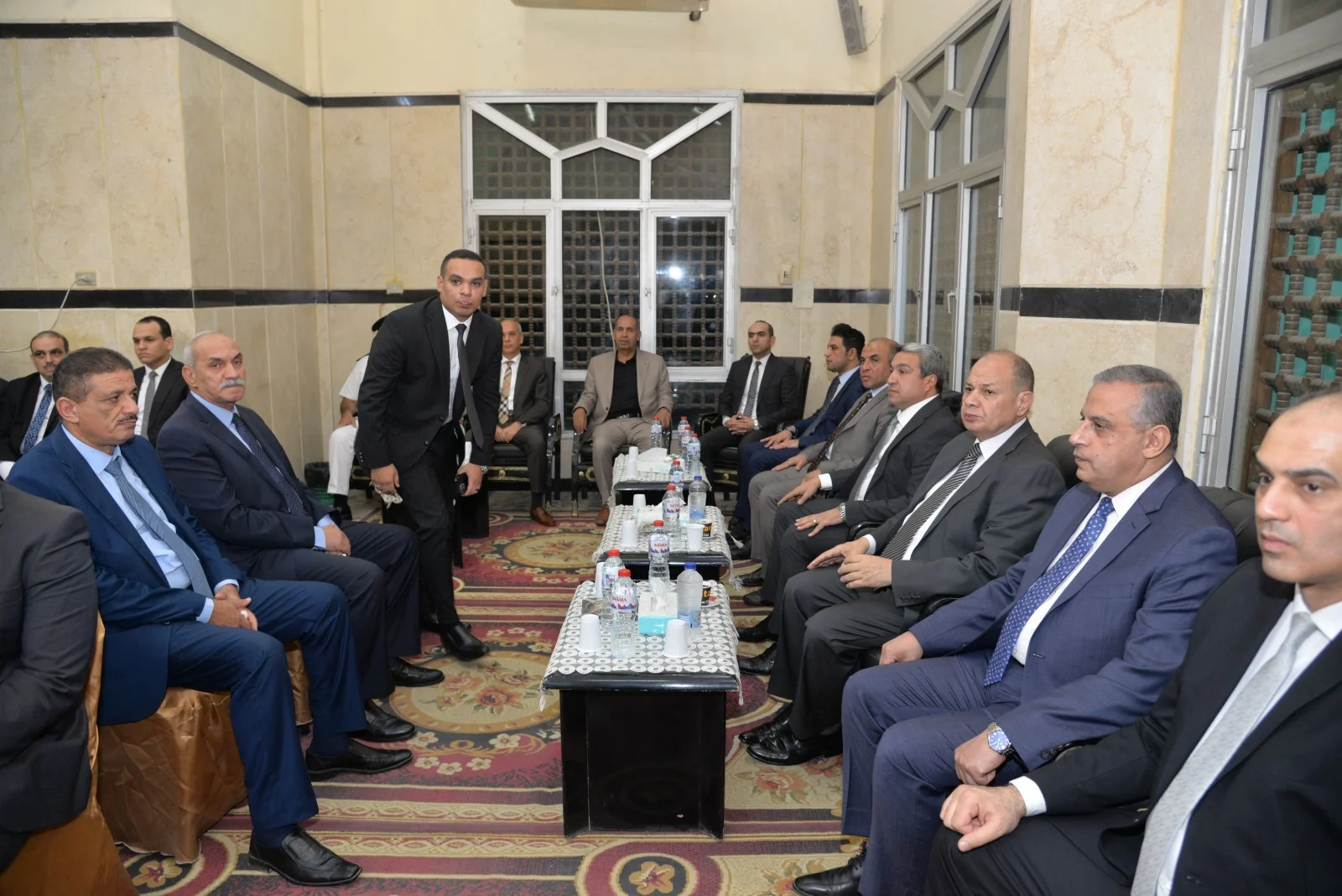 محافظ أسيوط يعزي في شقيق محافظ المنيا