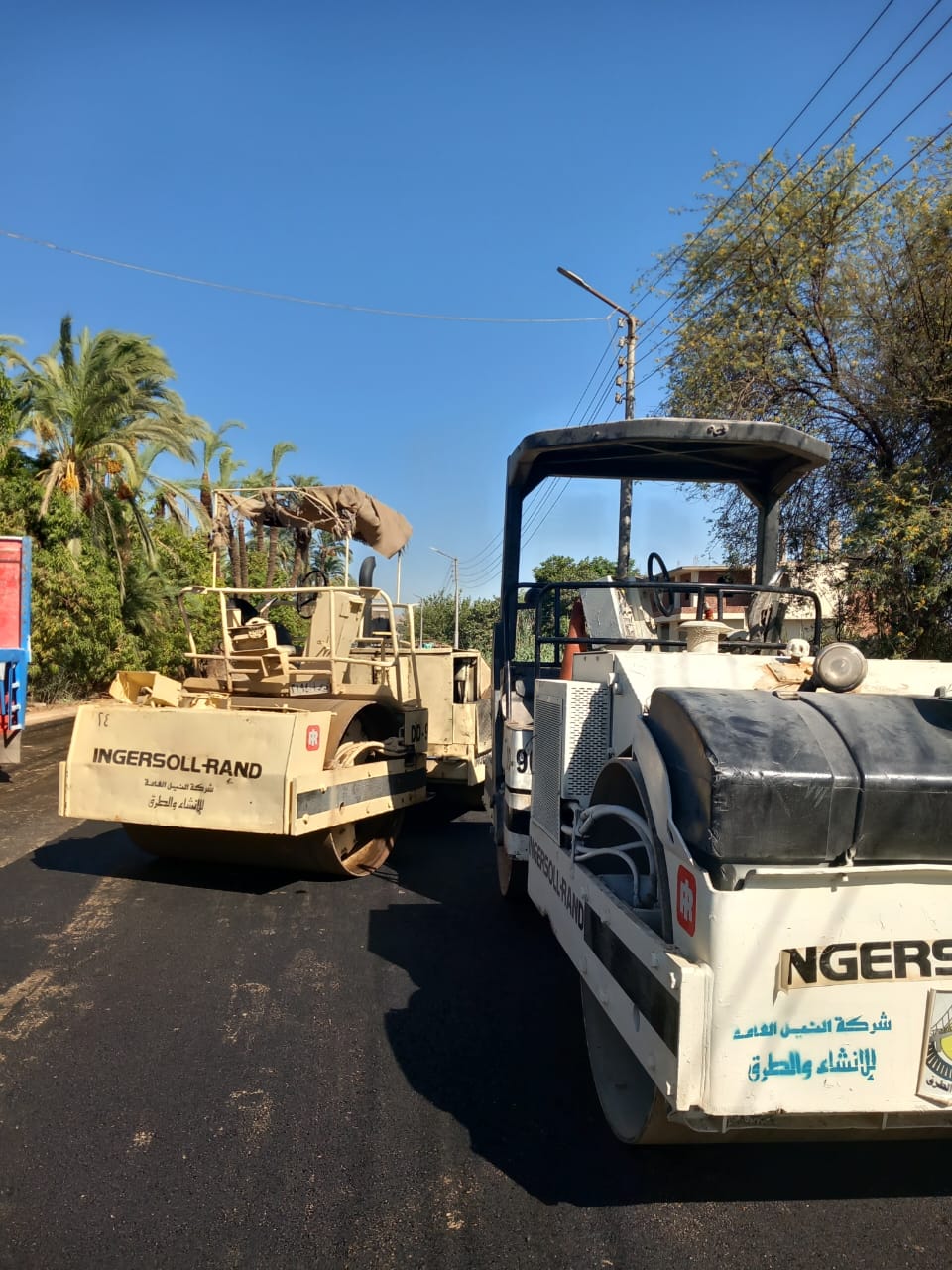 أعمال رصف طريق  أسيوط - البداري 