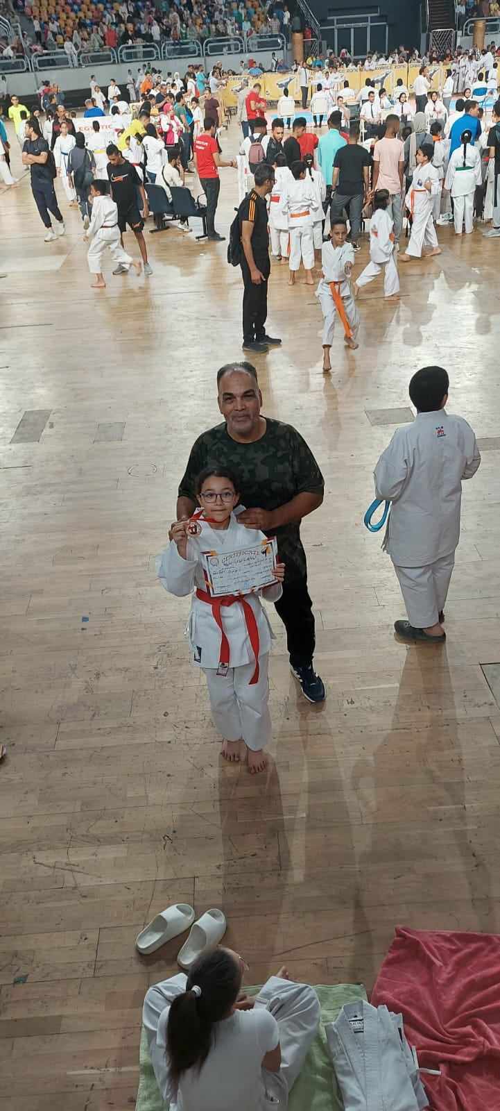 received_691385343044225