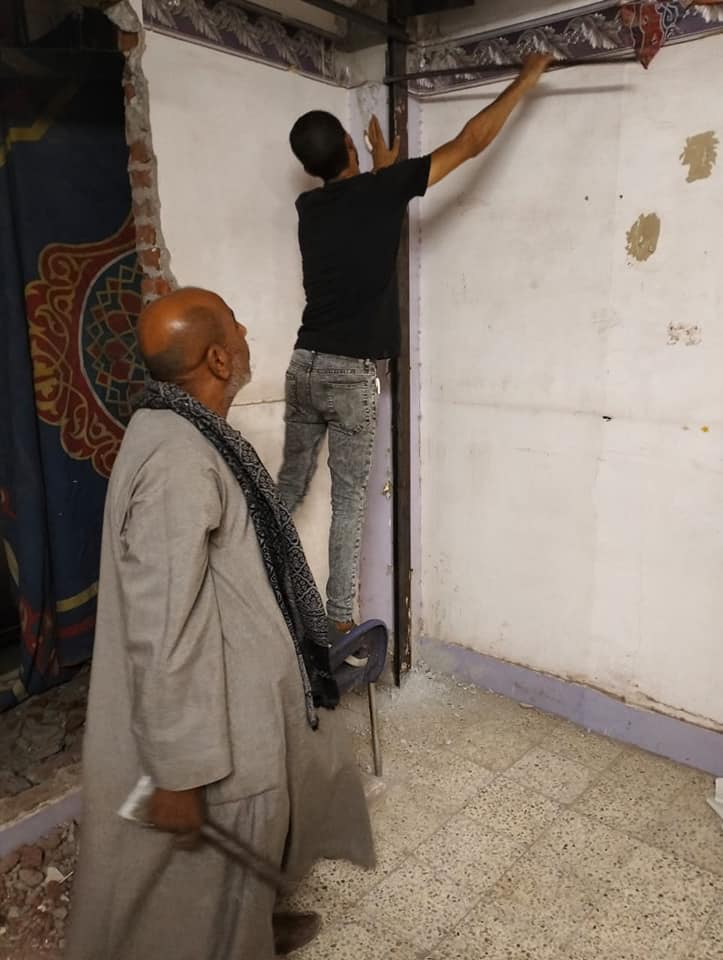 شرق-أسيوط-يواجه-أعمال-البناء-غير-المشروعة-في-الحي