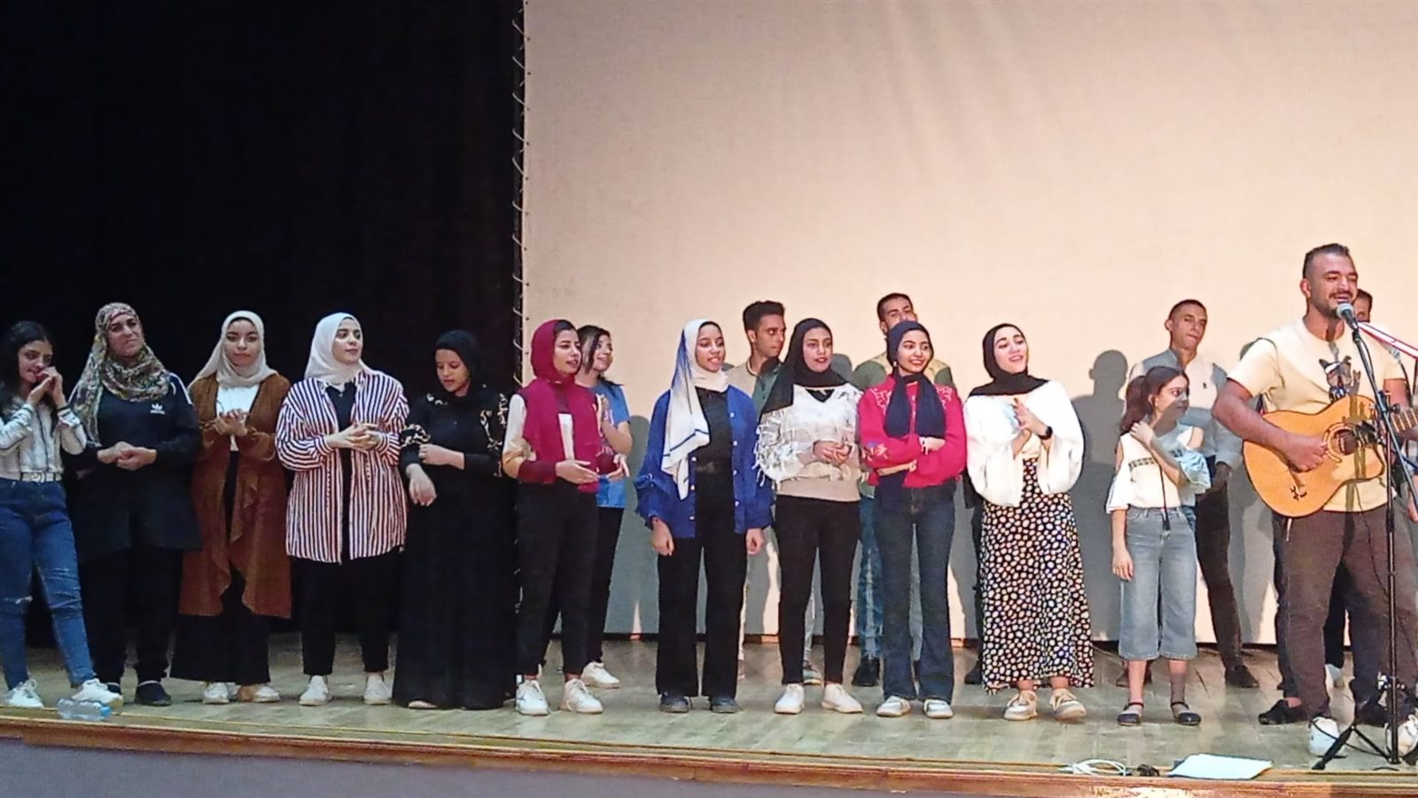 تنظيم أنشطة ثقافية وفنية في قصور وبيوت ثقافة الوادي الجديد