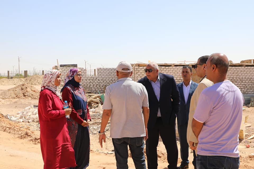 محافظ الوادي الجديد يتابع موقف تشغيل المرافق بالعاصمة الإدارية الجديدة للمحافظة 