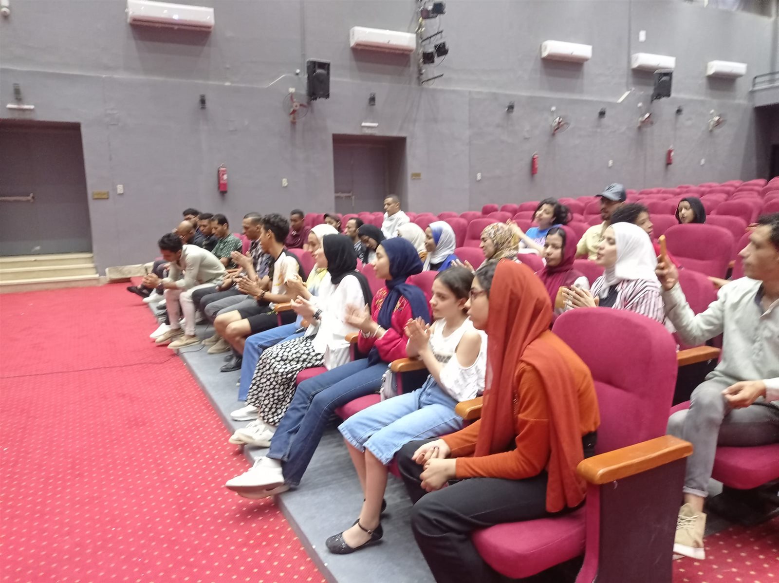 تنظيم أنشطة ثقافية وفنية في قصور وبيوت ثقافة الوادي الجديد