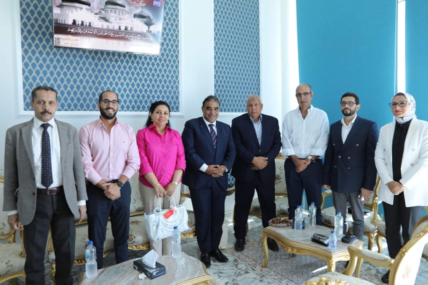 محافظ الوادي الجديد يستقبل أعضاء لجنة المبادرة الرئاسية لدعم