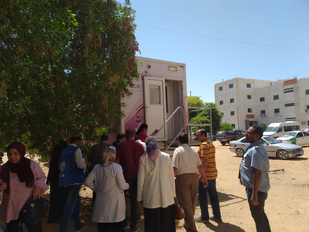 حملة الكشف المبكر عن أمراض الثدي افي بمستشفى الخارجة التخصصي