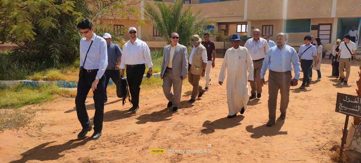 يزور رئيس مكتب جايكا بمصر مشروعات الحرف اليدوية بقرية البشندي مركز بلاط،