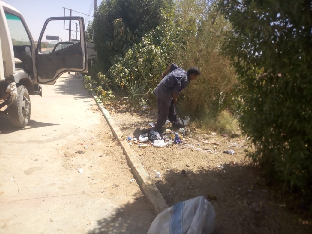 تكثيف حملات نظافة أحياء مدينة الخارجة