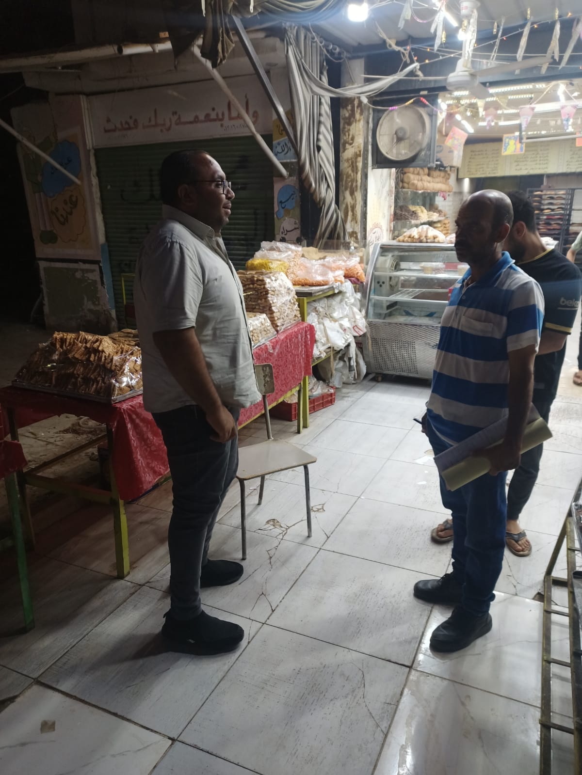 حملة اشغالات وازالة تعديات في مدينة الخارجة
