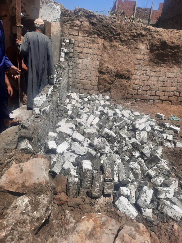 محافظ أسيوط إزالة حالتي تعدي على أراضي زراعية بمركزي صدفا والقوصية