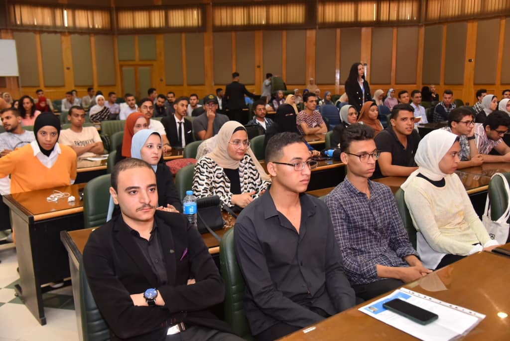 نادي ريادة الأعمال بجامعة أسيوط يختتم اعماله في نسخته الأولى