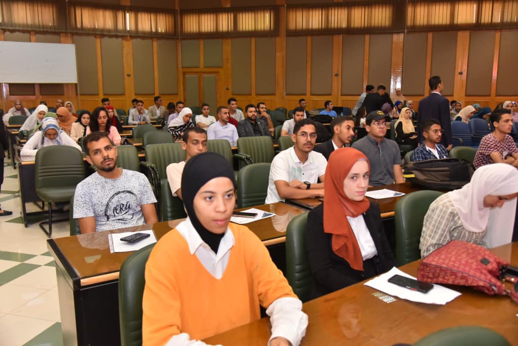نادي ريادة الأعمال بجامعة أسيوط يختتم اعماله في نسخته الأولى