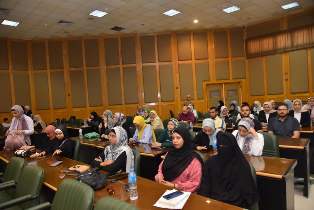 نادي ريادة الأعمال بجامعة أسيوط يختتم اعماله في نسخته الأولى