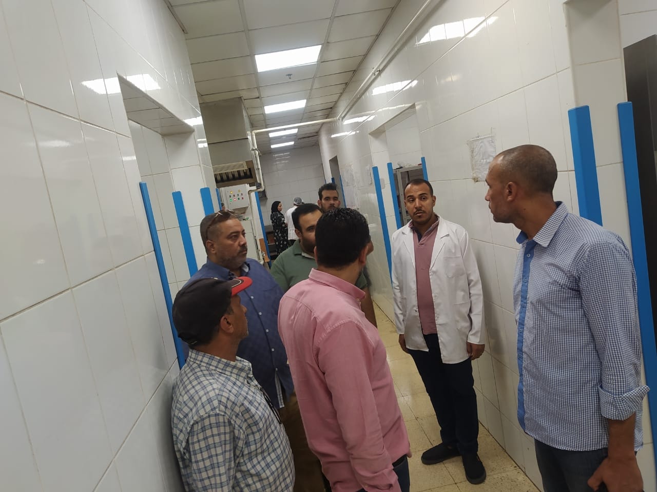شئون البيئة بمدينة أبوتيج ننفقد المستشفى المركزي للاطمئنان على تطبيق الإجراءات الصحية
