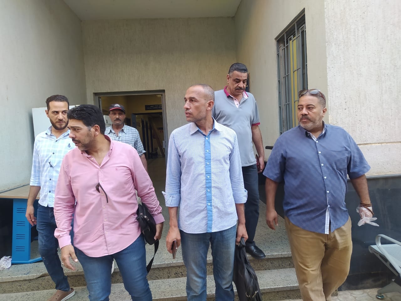 شئون البيئة بمدينة أبوتيج ننفقد المستشفى المركزي للاطمئنان على تطبيق الإجراءات الصحية