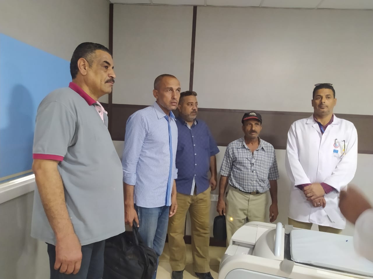 شئون البيئة بمدينة أبوتيج ننفقد المستشفى المركزي للاطمئنان على تطبيق الإجراءات الصحية
