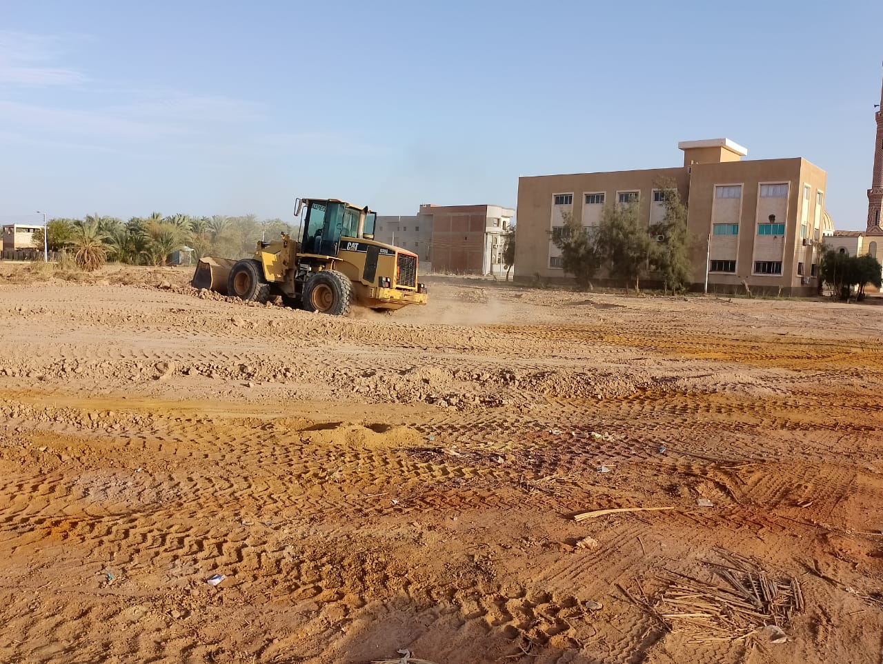 موط فتح طريق امام المعهد الفني الصحي يربط بين طريق موط الهمداو