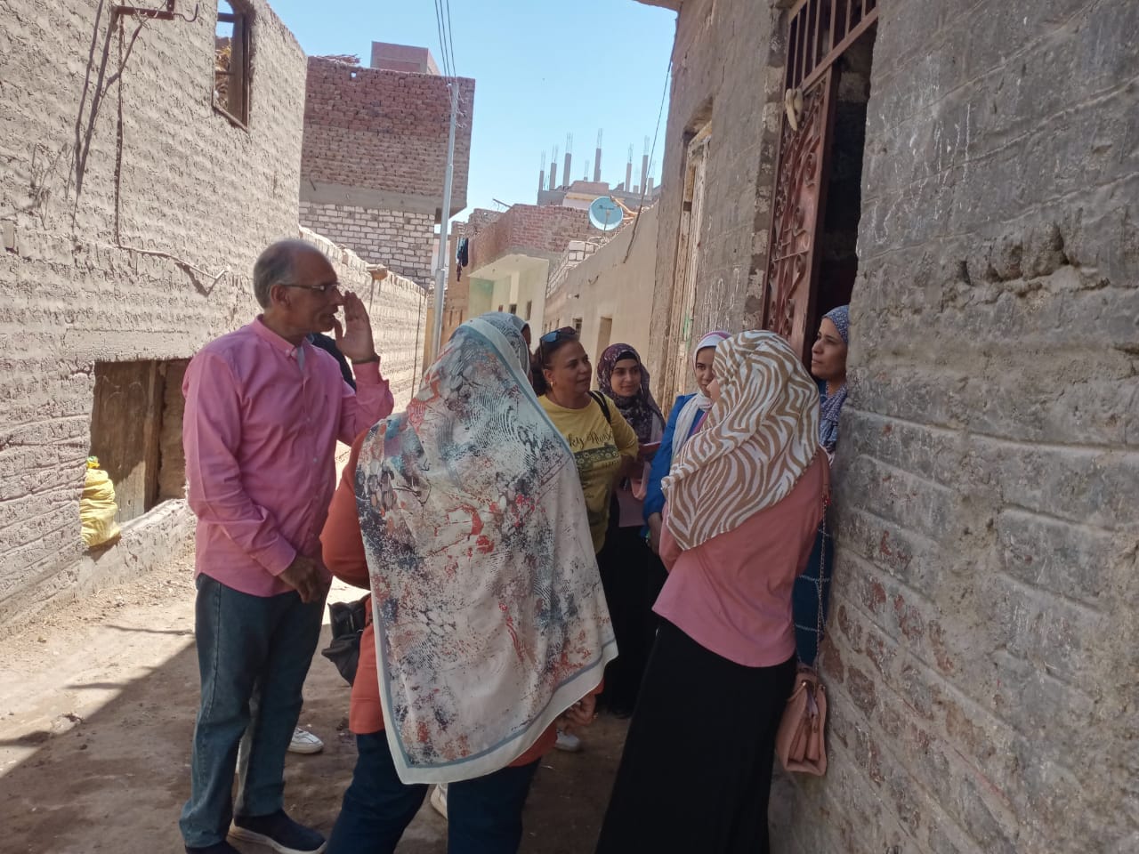 قومي المرأة بأسيوط والوادي الجديد ينفذ الحملة الثانية لطرق الأبواب بلدى أمانة