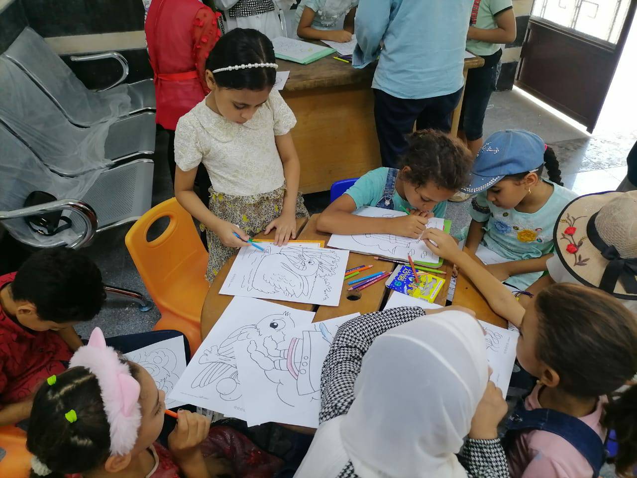ﻣﻜﺘﺒﺔ ﻣﺼﺮ اﻟﻌﺎﻣﻪ أﺳﻴﻮط تنظيم فعاليات زيارة المكتبة المتنقلة لقرية بني مر