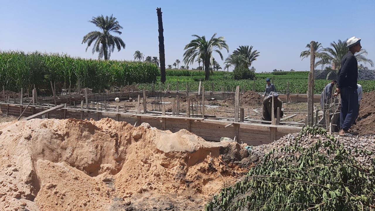 إزالة فوري لـ 5 حالات تعدي على أراضي زراعيه بوحده مير بالقوصيه