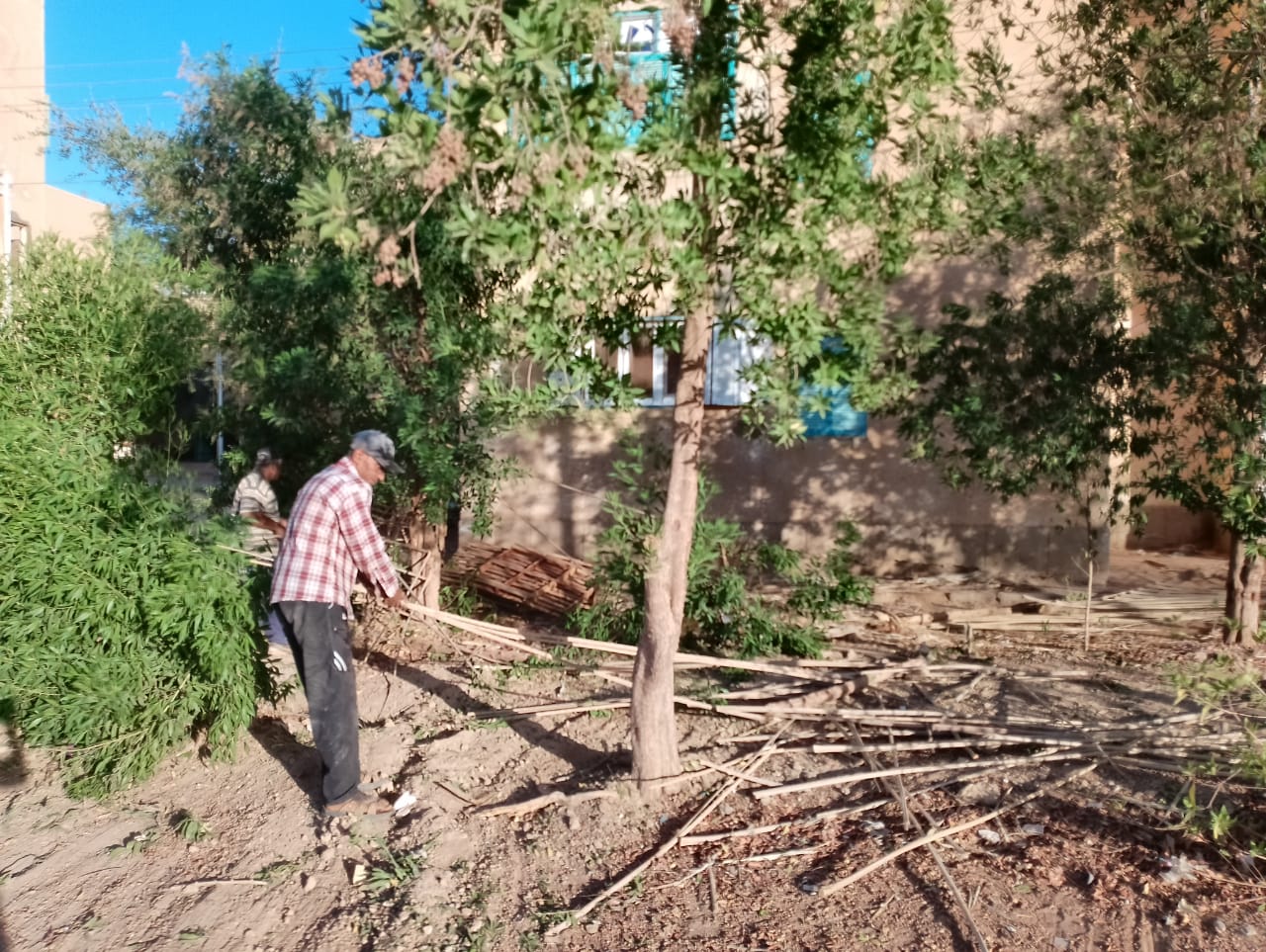 شهدت مدينة موط استمرار حملات النظافة بمركز الداخلة