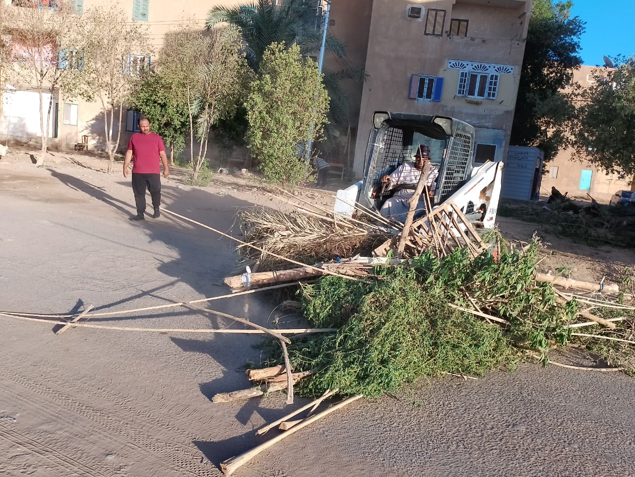 شهدت مدينة موط استمرار حملات النظافة بمركز الداخلة
