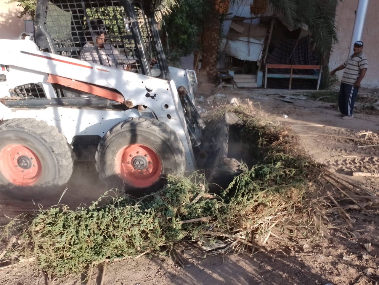 شهدت مدينة موط استمرار حملات النظافة بمركز الداخلة