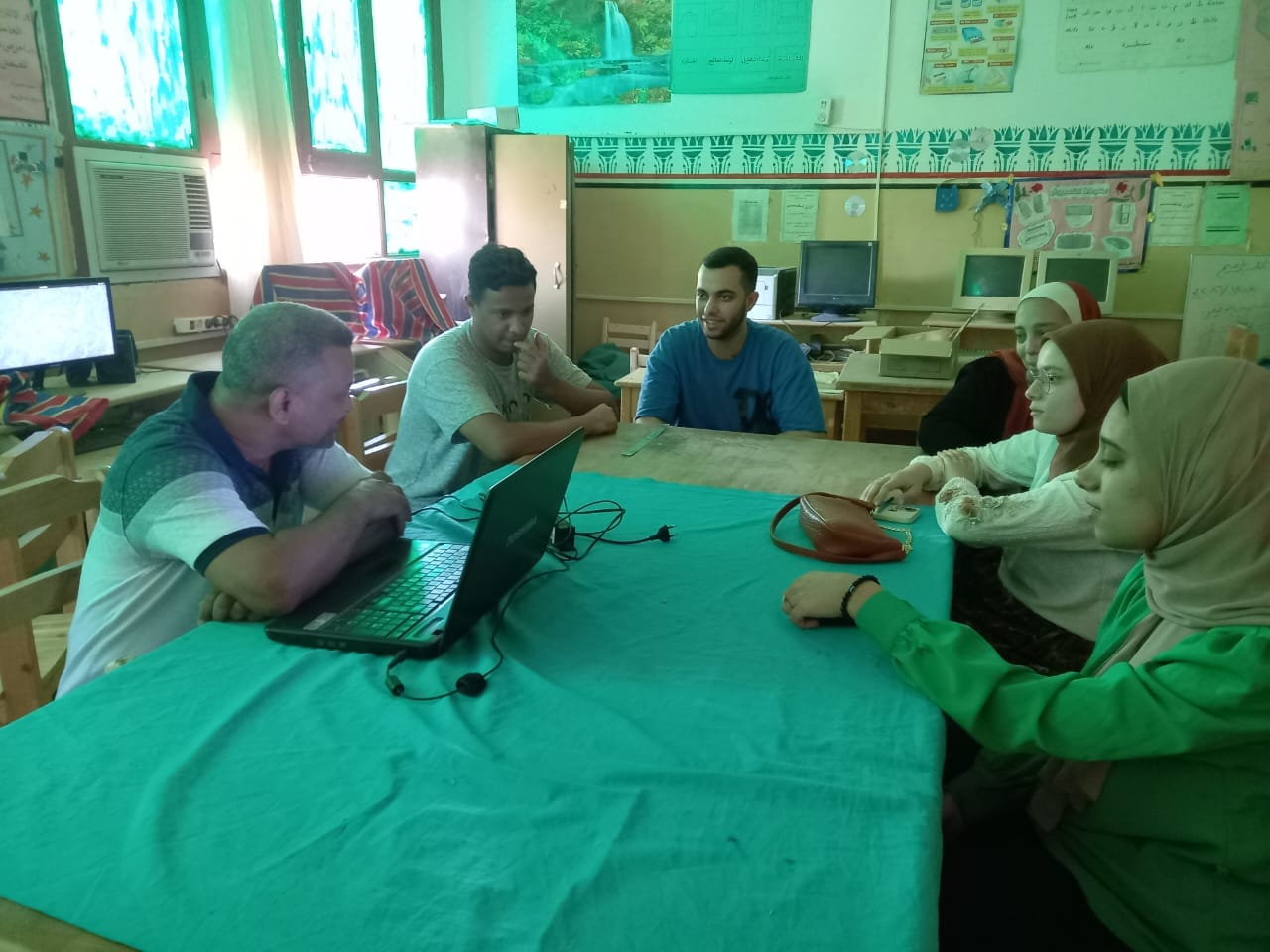 الشباب والرياضه بالوادي الجديد تنفذ مبادره حدودنا نبضنا بمركز شباب بلاط