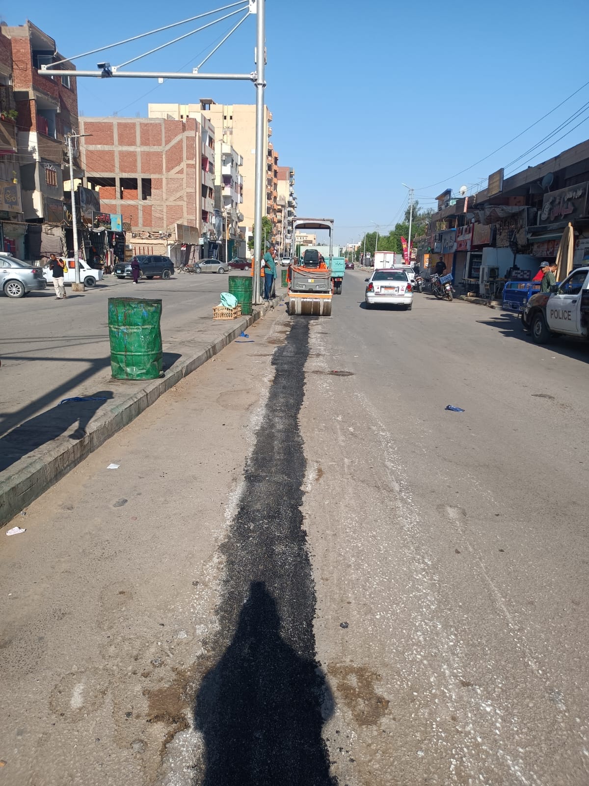 تنفيذ خطة شاملة لترميم وتجديد البنية التحتية للطرق في عدة مناطق بالوادي