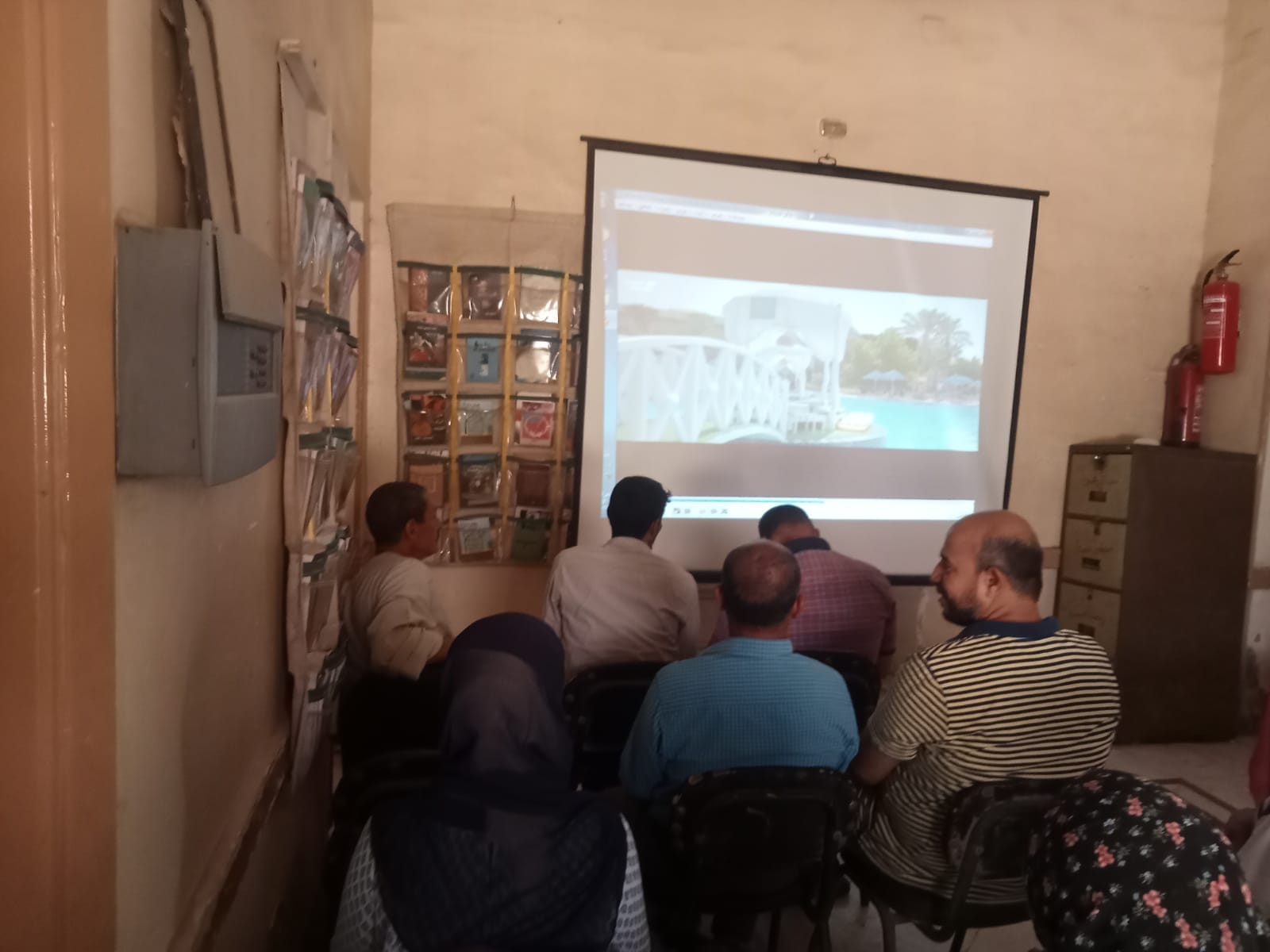 ثقافة المنيا تقيم عروض سينما وفيلم جروب الماميز بمغاغة