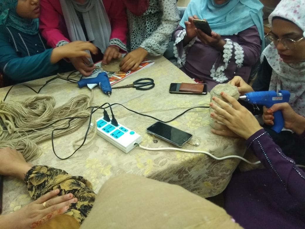 ورشه عمل لتعليم هاند ميد بالخشب تحت شعار حرفتك صنعتك بالوادي الجديد