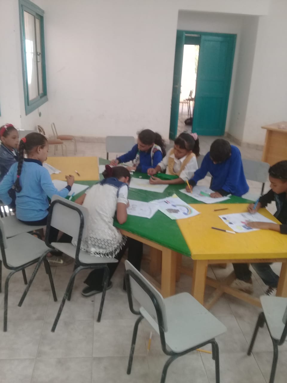 وفاء النيل .. ورشة رسم وتلوين مكتبة الطفل والشباب في قرية بغداد