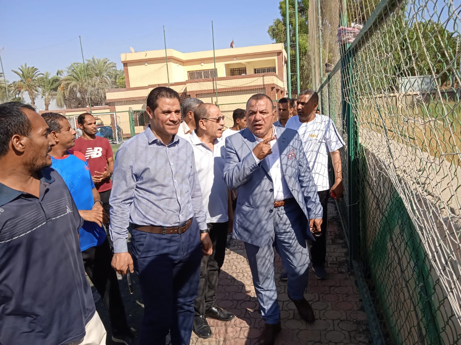 وكيل وزارة الشباب والرياضة باسيوط يتفقد مركز شباب عرب الاطاولة بإدارة الفتح