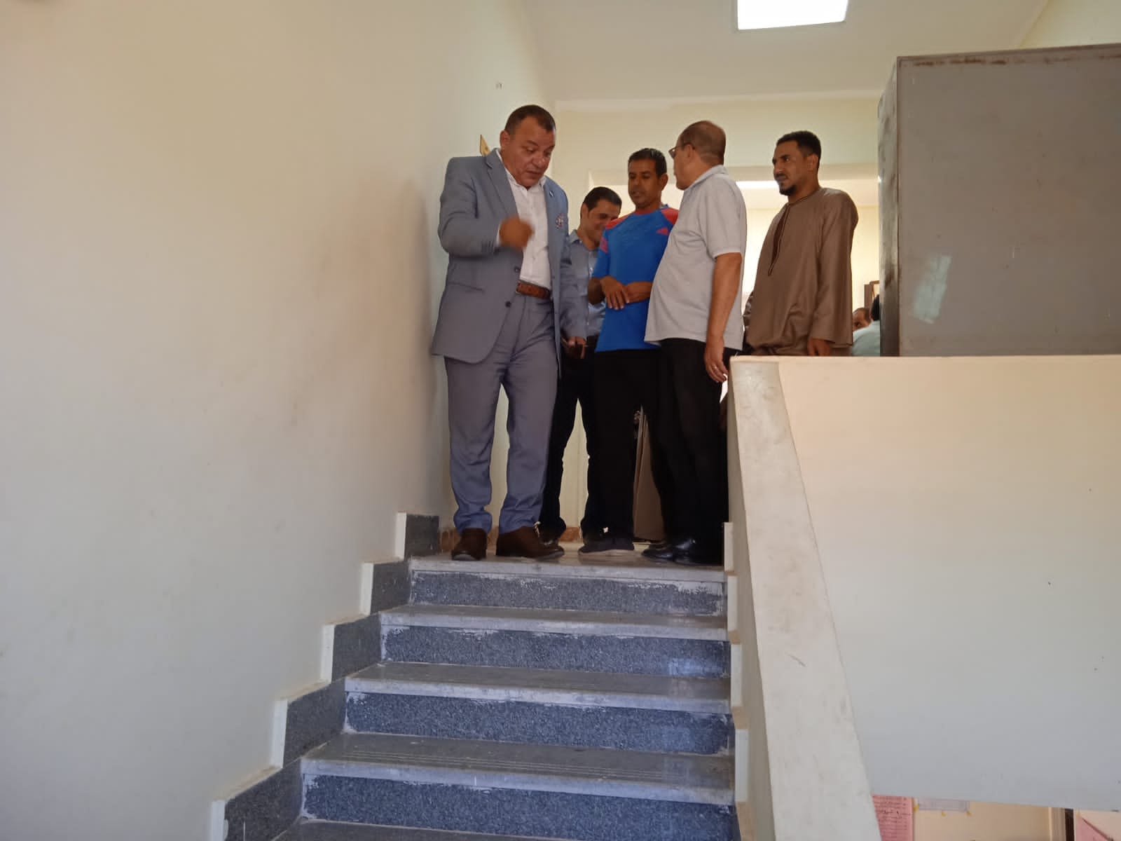 وكيل وزارة الشباب والرياضة باسيوط يتفقد مركز شباب عرب الاطاولة بإدارة الفتح