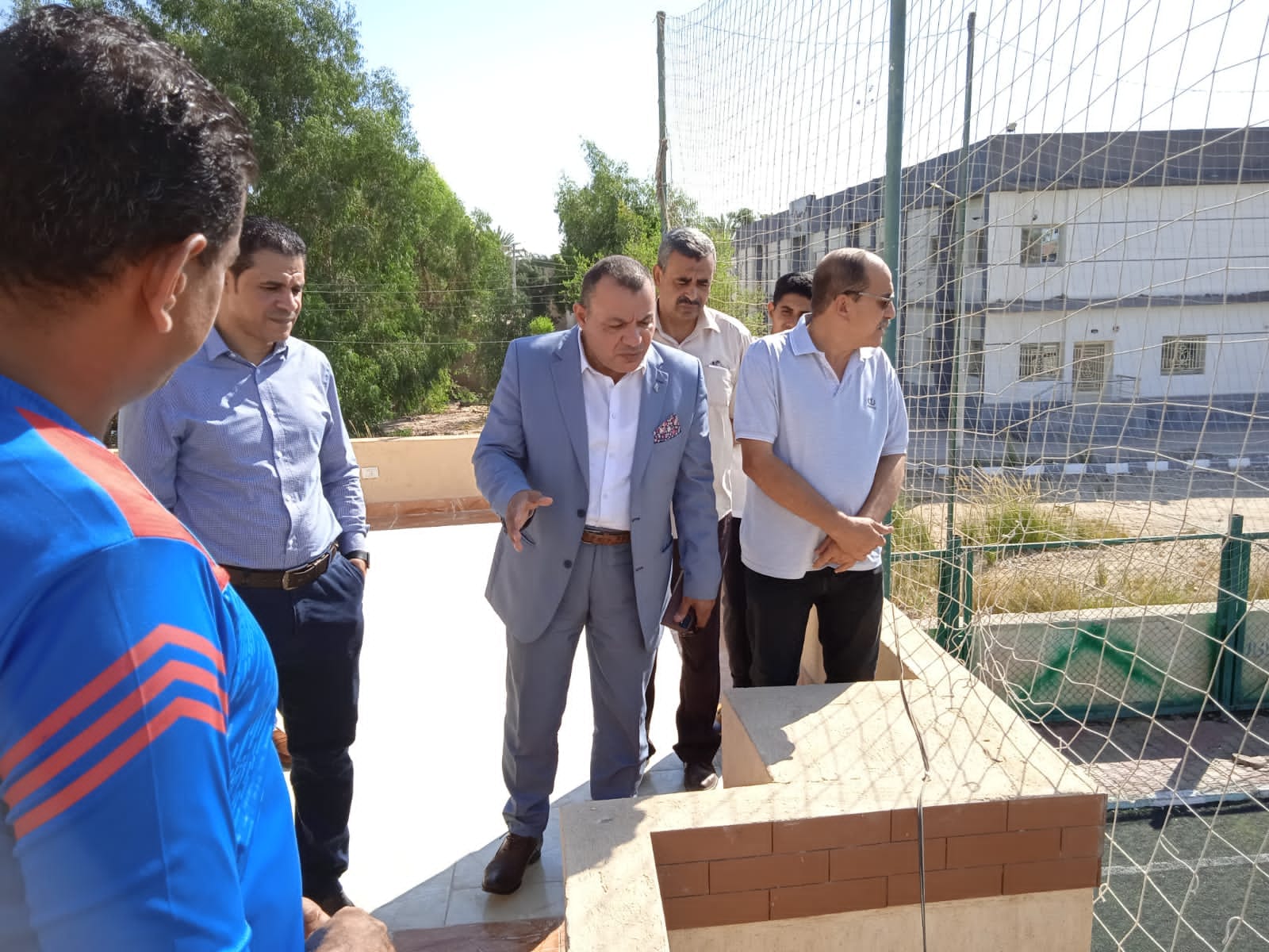 وكيل وزارة الشباب والرياضة باسيوط يتفقد مركز شباب عرب الاطاولة بإدارة الفتح