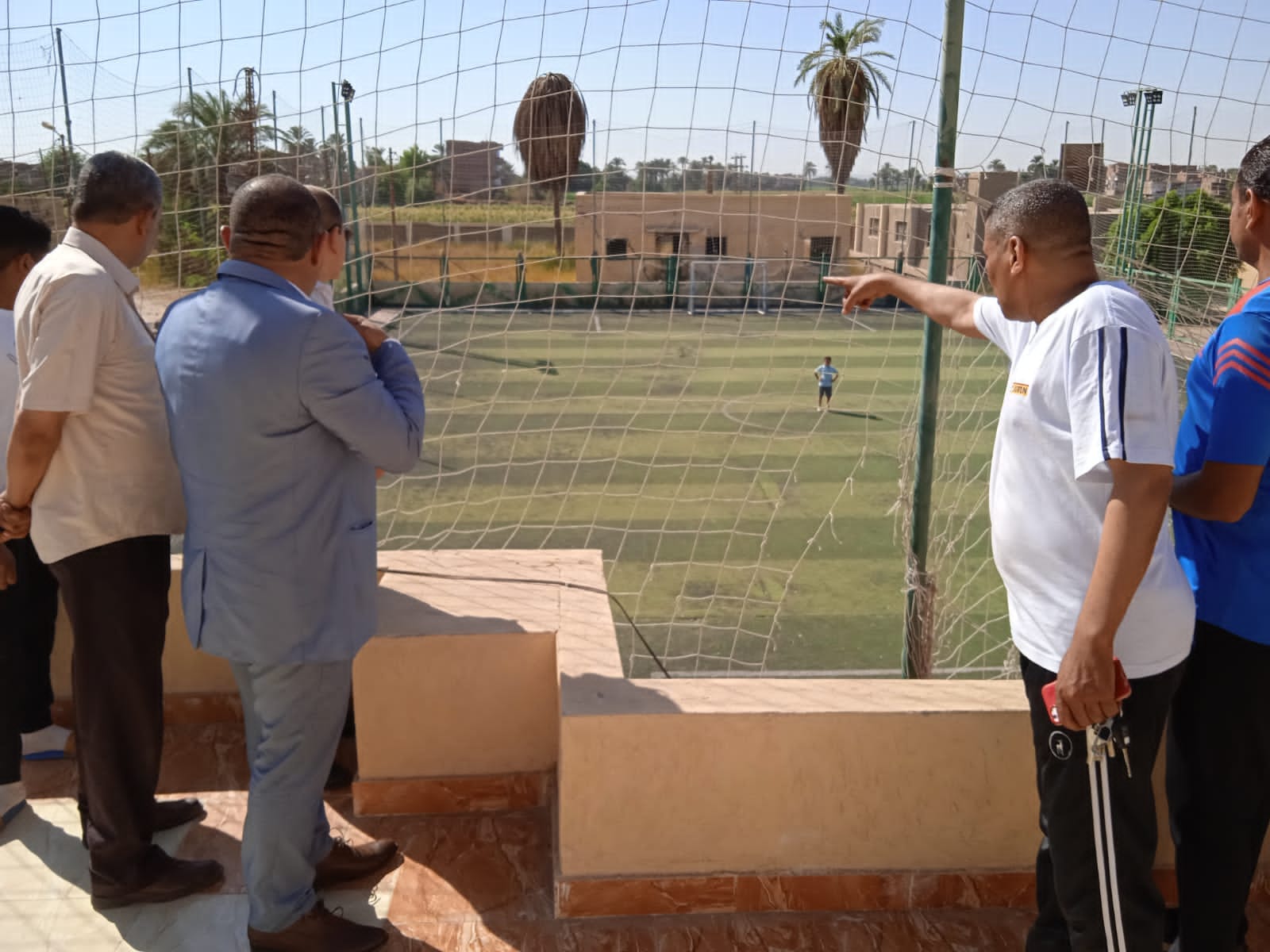 وكيل وزارة الشباب والرياضة باسيوط يتفقد مركز شباب عرب الاطاولة بإدارة الفتح