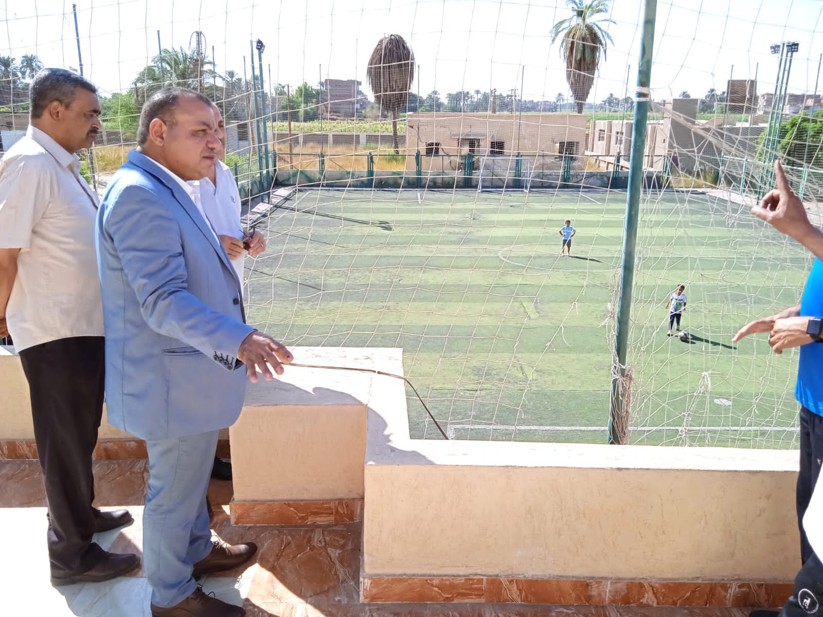 وكيل وزارة الشباب والرياضة باسيوط يتفقد مركز شباب عرب الاطاولة بإدارة الفتح